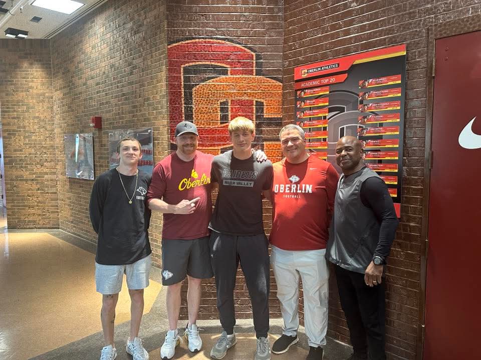 Benjamin Loveday (@ben_loveday53) on Twitter photo Thank you, <a href="/CoachJPont/">John Pont</a>, and the rest of the <a href="/Yeo_Football/">Oberlin Football</a> staff for having me out for a visit today! I love the facilities and the team. Can't wait to see what the future holds!
<a href="/coachjohnNCSA/">John Bell</a> <a href="/ncsa/">NCSA College Recruiting</a> <a href="/theCoachLang/">Ron Lang</a> Thank you, <a href="/CoachJPont/">John Pont</a>, and the rest of the <a href="/Yeo_Football/">Oberlin Football</a> staff for having me out for a visit today! I love the facilities and the team. Can't wait to see what the future holds!
<a href="/coachjohnNCSA/">John Bell</a> <a href="/ncsa/">NCSA College Recruiting</a> <a href="/theCoachLang/">Ron Lang</a>