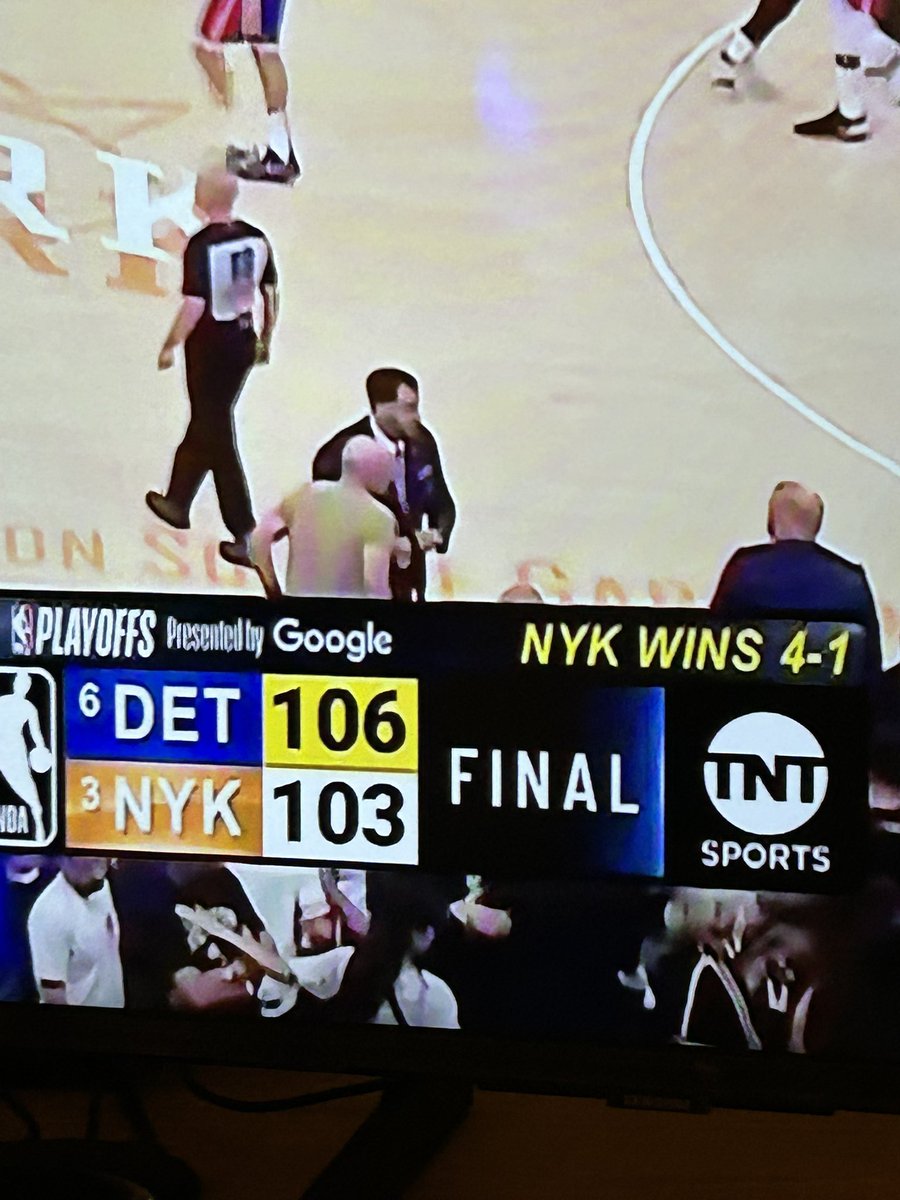 skodaddy's tweet photo. Not so fast @NBAonTNT https://t.co/e4pd2sAhlZ