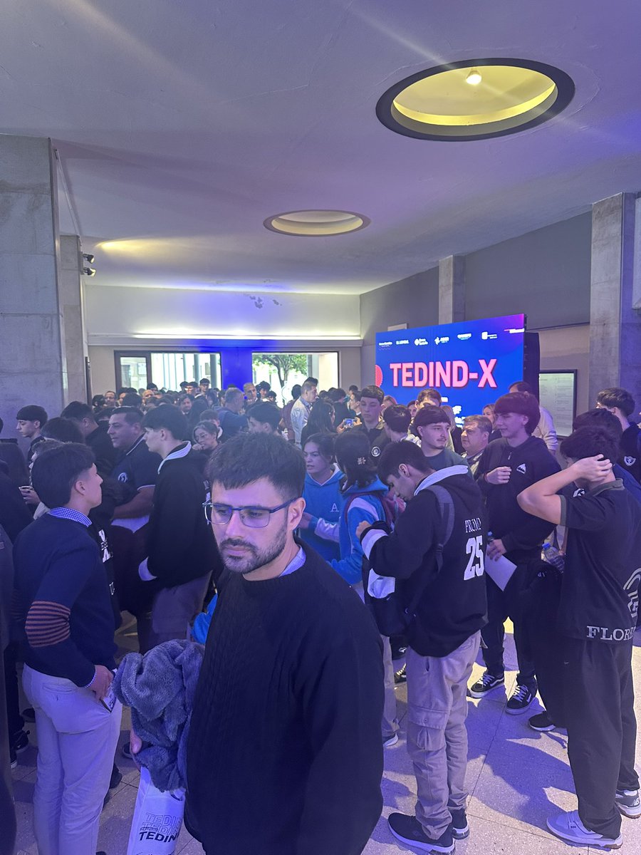 Impresionante TEDIndX hoy de la <a href="/UISFJoven/">UISF Joven</a> Más de 1200 estudiantes técnicos presentes en este evento de impulso y promoción del emprendedurismo industrial. Felicitaciones!!! 👏💪
<a href="/uisfok/">Unión Industrial SFe</a>  <a href="/fisfeindustria/">Federación Industrial de Santa Fe</a>