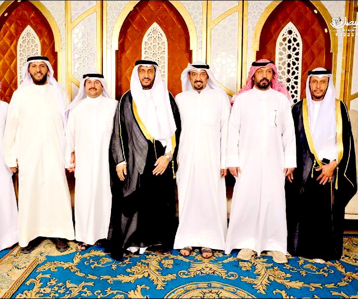 أفــراح الهاجري مع أخوي بكر هويدي نغيمش بن رفيس وإخوانه، وفق الله المعاريس وجعلها أفراح دائمة .