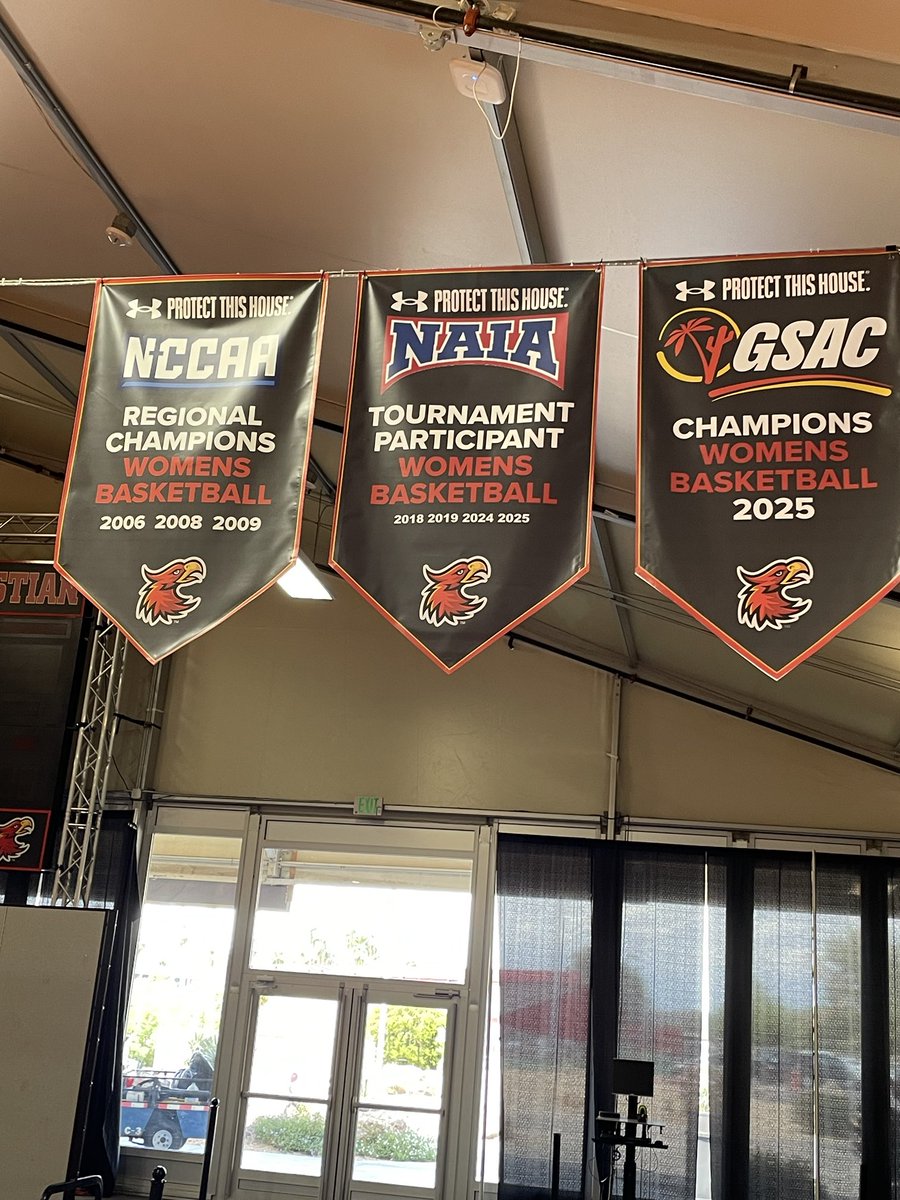 New banners are up! ⁦<a href="/WbbAcu/">ACU.WBB</a>⁩