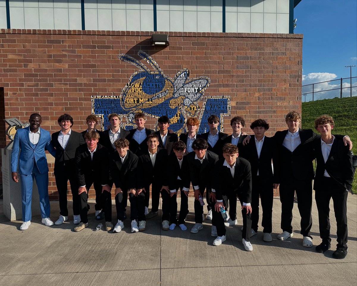Ready for a good one tonight..⚽️🐝 #OneFamily #Believe #WeAreFortMill