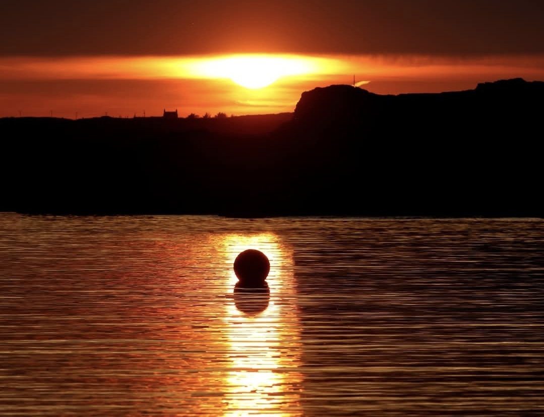 AntonWardPhoto's tweet image. #Anglesey #wales #Anglesey @Ruth_ITV @ItsYourWales @DerekTheWeather @visitwales @ChrisPage90 @ITVCharlieP @S4Ctywydd @WeatherAisling @StormHour @BBCWthrWatchers @Sue_Charles @SabrinaJayneLee