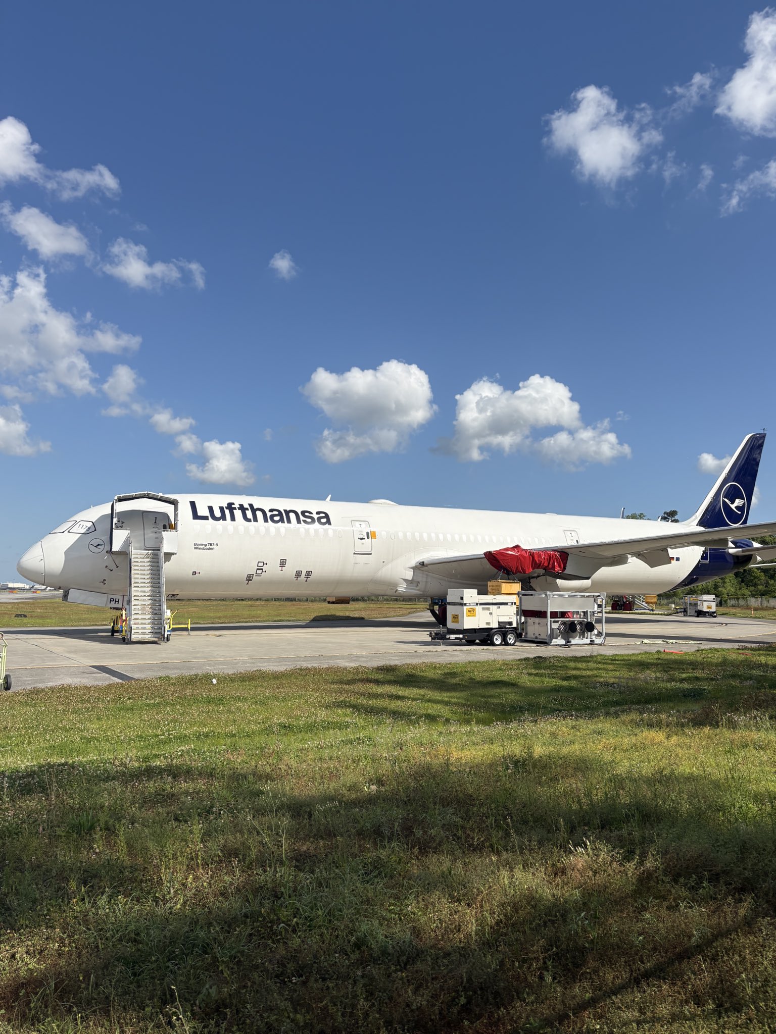 Photo by BoeingSCSpotter