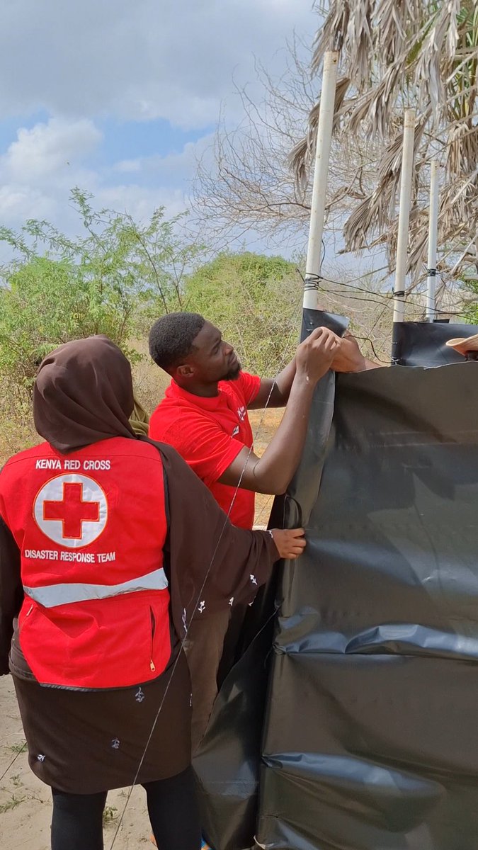 allyhusseinm's tweet photo. From Feb 23–28, I joined RCATs from 6 coastal counties in Garsen for intensive shelter training. We covered emergency shelter, protection, camp coordination &amp; more—boosting our capacity to respond to flood-related displacements.
#DisasterResponse #KenyaRedCross #ShelterSupport https://t.co/NpQil4rybt