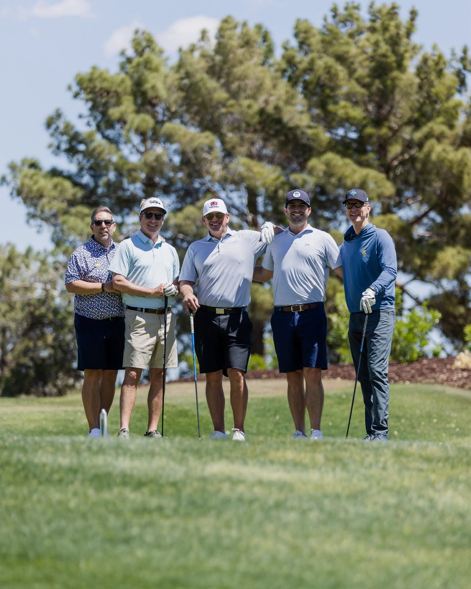 Live from <a href="/SHighlandsGC/">SouthernHighlandsGC</a>. ⛳️ 

#LVBowl | #BowlSeason
