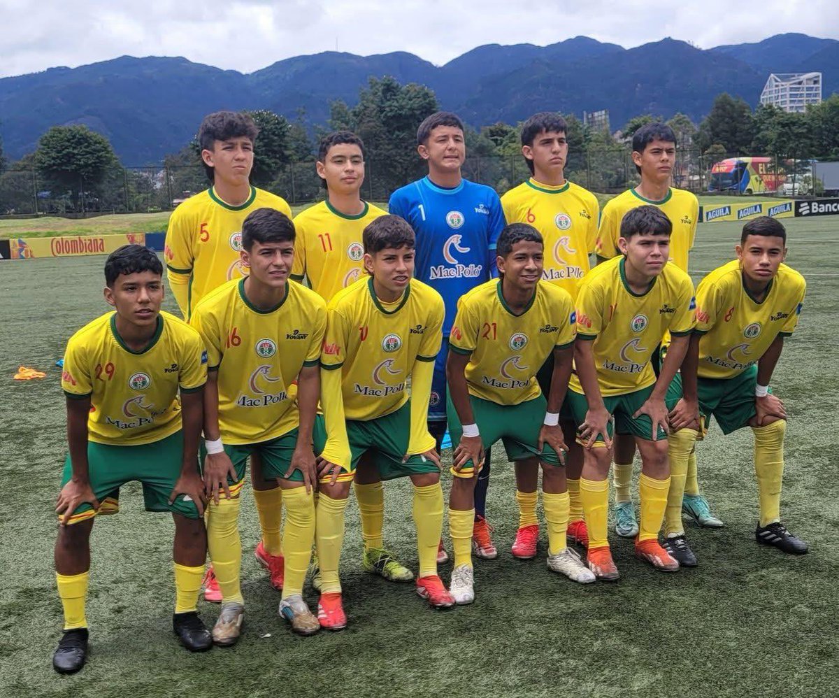 #ELDENUNCIANTE🎙

Que gran cantera deportiva hay en #Bucaramanga y #Santander

Sub 13 de Fútbol ⚽️ Campeones nacionales en Bogotá

Sub 13 de las Escuelas de Baloncesto en los 4 primeros puestos Copa LAB 2025 🏀 en Medellín:

1° Búfalos
2° Bucaneros
3° Iván Olivares
4° Saltamontes