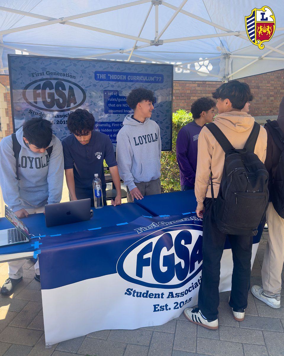 Loyola’s affinity clubs gathered today in Malloy Commons for 𝗖.𝗨.𝗕. 𝗙𝗲𝘀𝘁, which aims to teach unity and bonding through the different cultures that are part of our school.🐾