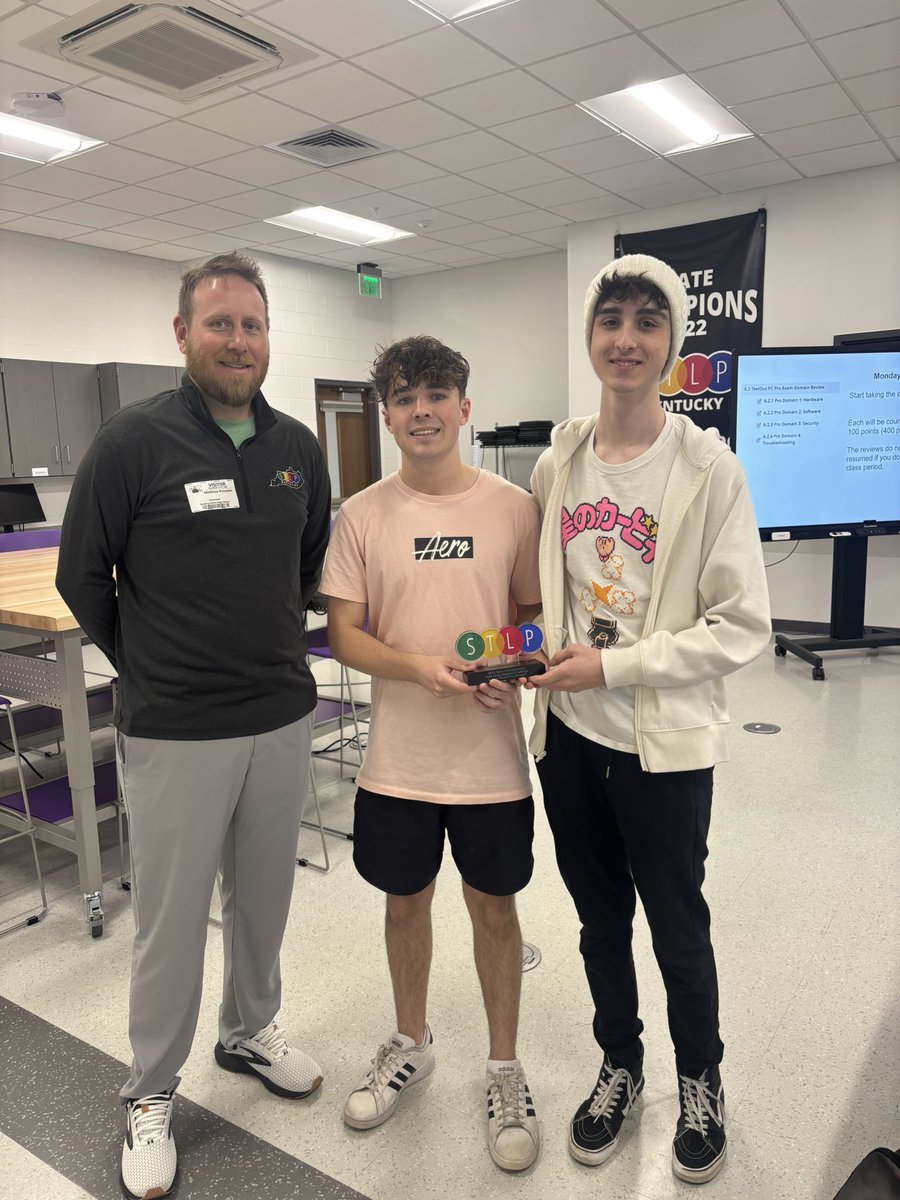 William King (@wkingbg) on Twitter photo I’m proud of Gavin, Ladrian, and the whole <a href="/BGHSPurplesNews/">The Purple Spirit</a> Student Helpdesk for being acknowledged by <a href="/STLPKentucky/">STLP Kentucky</a> for their work in repairing 🧰 & maintaining all 4,000+ <a href="/BGISD/">Bowling Green Independent Schools</a> Chromebooks 💻 for students and staff. I’m proud of Gavin, Ladrian, and the whole <a href="/BGHSPurplesNews/">The Purple Spirit</a> Student Helpdesk for being acknowledged by <a href="/STLPKentucky/">STLP Kentucky</a> for their work in repairing 🧰 & maintaining all 4,000+ <a href="/BGISD/">Bowling Green Independent Schools</a> Chromebooks 💻 for students and staff.