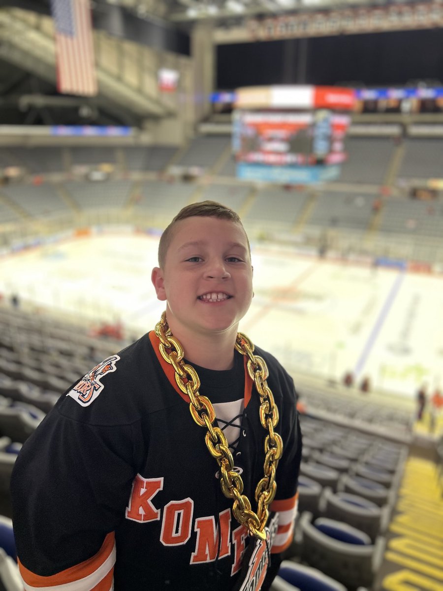 #LetsGoKomets ⁦<a href="/FWKomets/">Fort Wayne Komets</a>⁩ #DeerSlayers