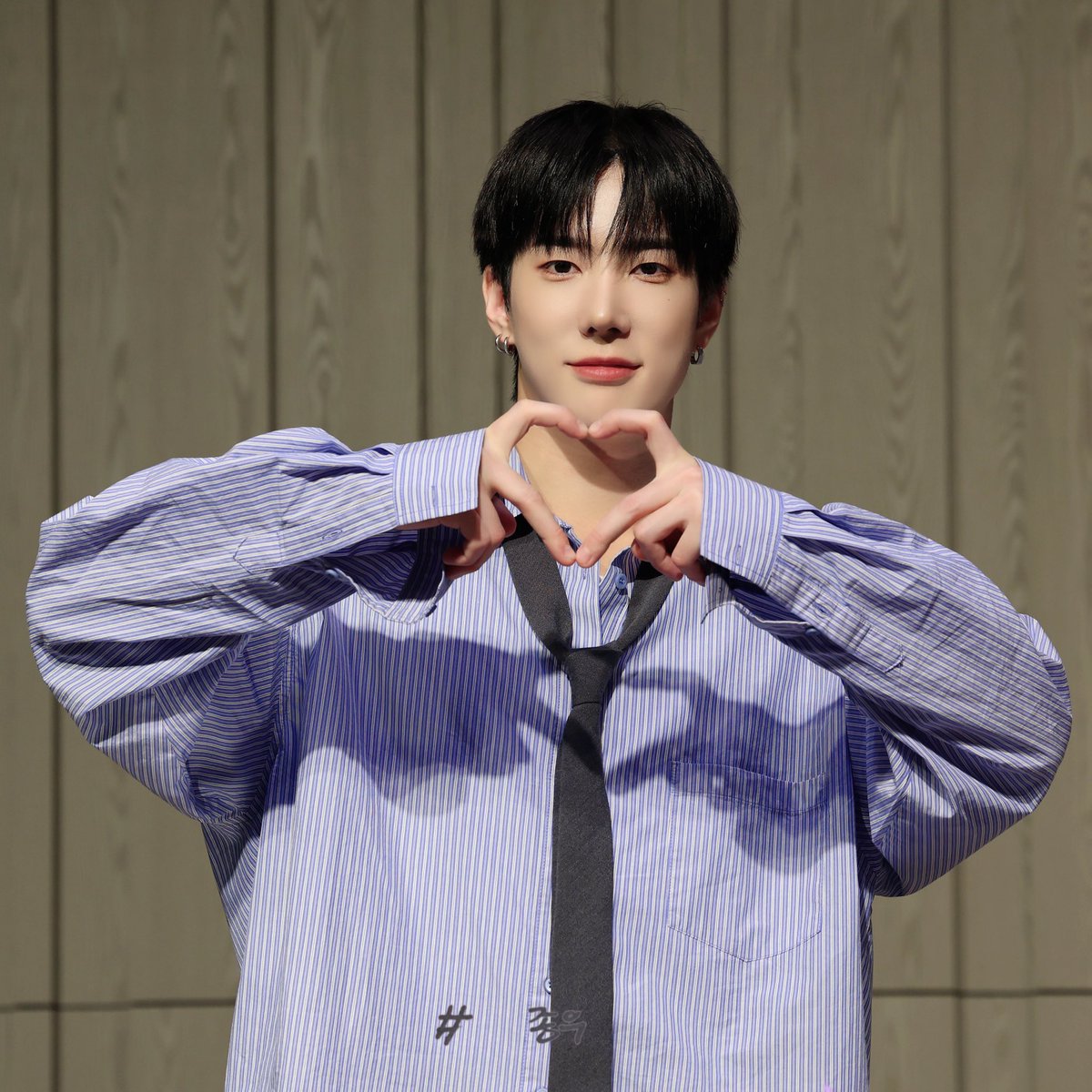 unknown__0612's tweet photo. 250308 사운드웨이브

#윤종우 #YOONJONGWOO #ユンジョンウ
#원팩트 #ONEPACT #ワンパクト https://t.co/qw406OFfCE