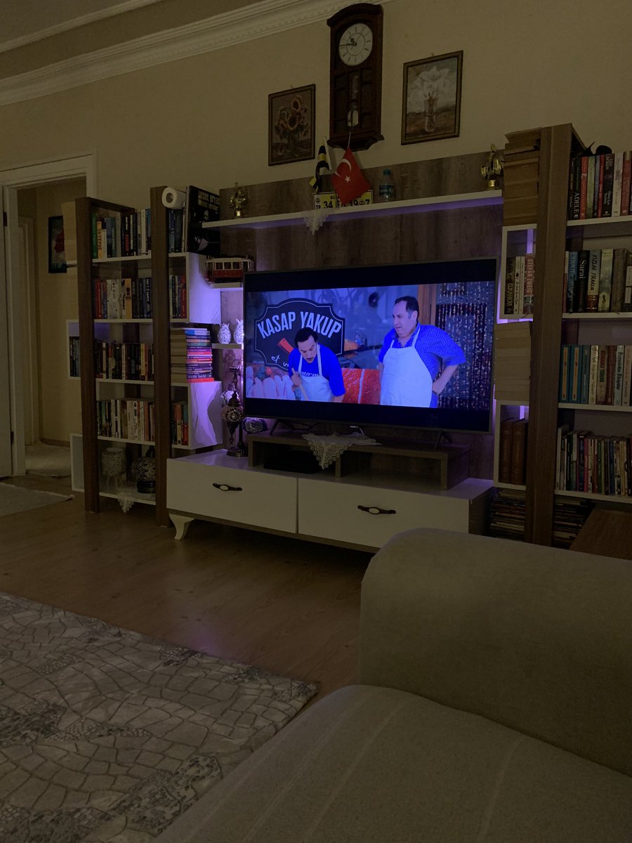 Taze taze #genişaile #Netflix  <a href="/cuneytinay/">Cüneyt İnay</a> 👏🏻