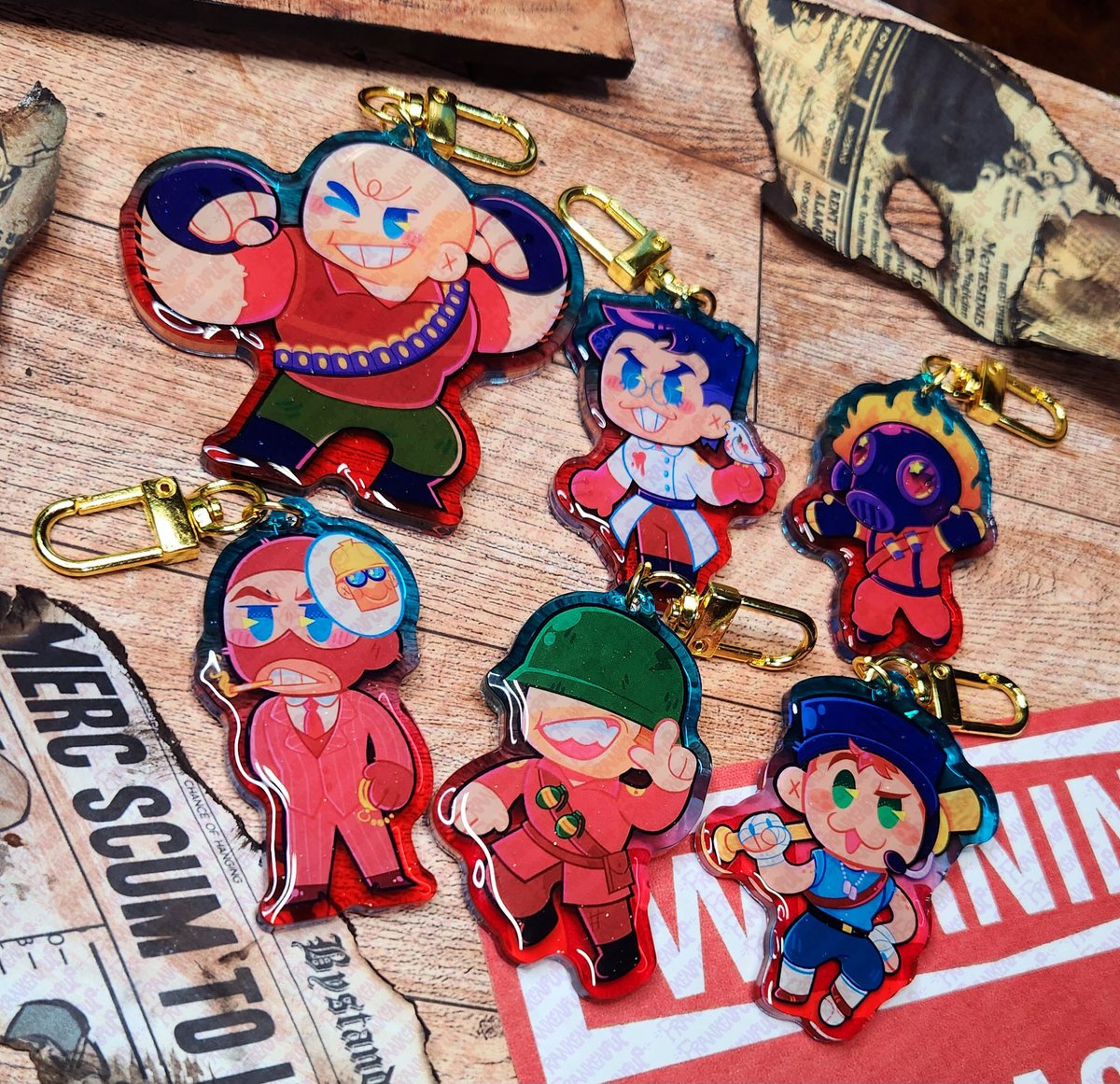 Franken_Pup's tweet image. The TF2 brain rot is still kicking, and managed to get these in just in time! (APPRECIATE THE MINI PROPS I MADEEEE!!)
.
#teamfortress2 #tf2 #keychains #charms #acryliccharm #tf2medic #heavymedic