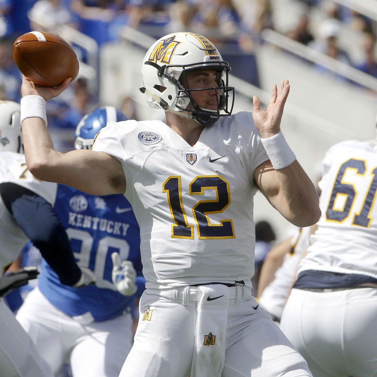 WillJones_5's tweet image. After a great conversation with @coachjimmyogle I am thankful to have received an offer to play football at Murray State University! @CoachJWalker15 

@Dhunt1414 @DylanMo999 @CoachCrews_MHS @CSmithScout @5StarPreps @prepxtra