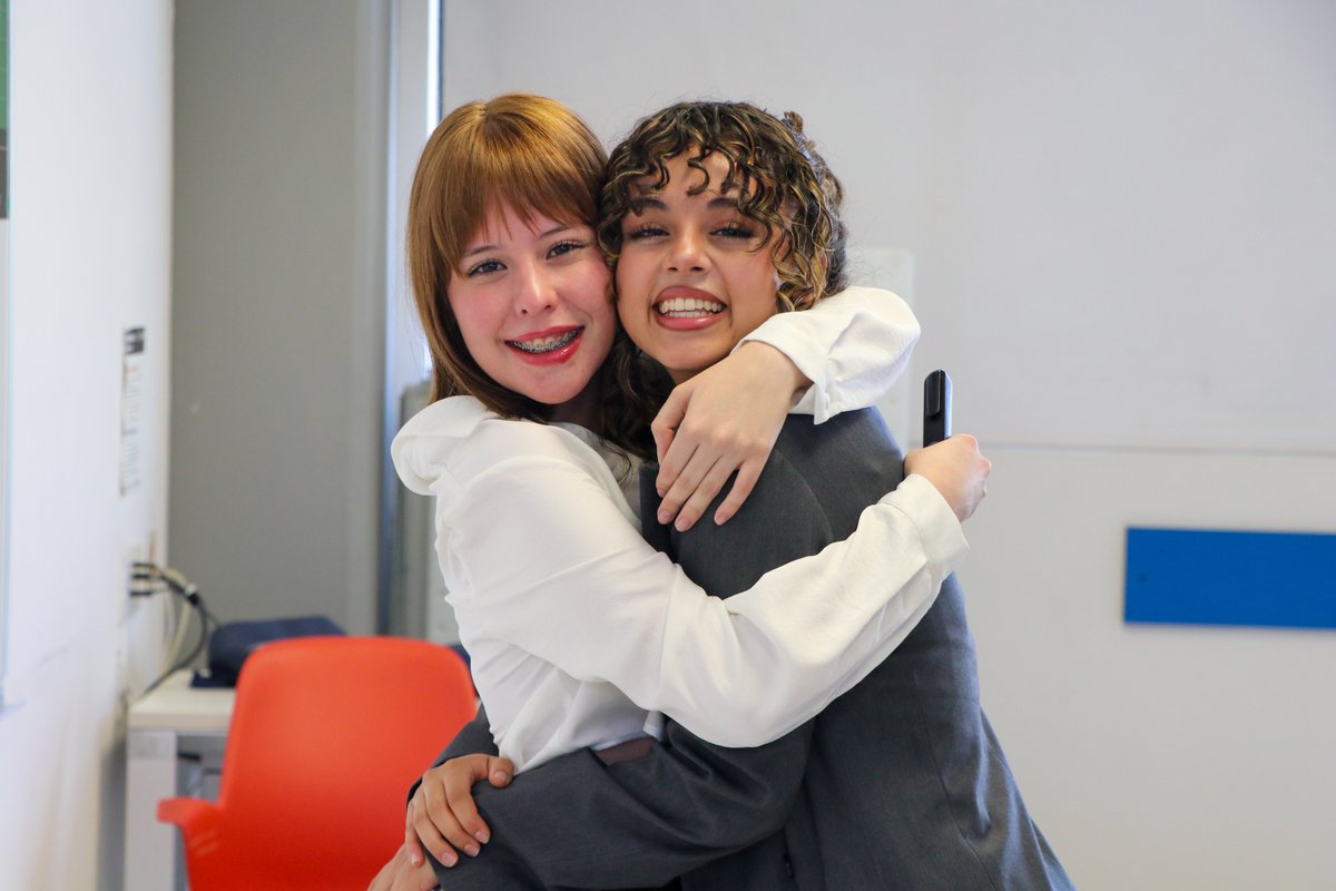 prepatecsta's tweet image. Así vivimos Momentum, un espacio donde nuestras alumnas y alumnos mostraron todo lo que han aprendido y vivido en PrepaTec ¡acompañados de quienes más los inspiran! 💙📸.

¡Felicidades!🙌🏼
#PrepaTecSantaAnita