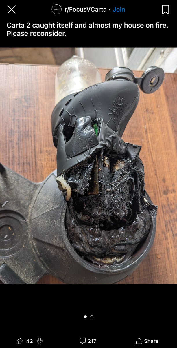 TheGoblinnn's tweet photo. For those unaware, the @FocusV710 subreddit has numerous posts about how Carta devices literally explode. They never ever acknowledge these and they will delete your comment about it if you make one.

Hey @thesamsho , why do your customers keep saying their devices explode? https://t.co/Hbs04pxYLG