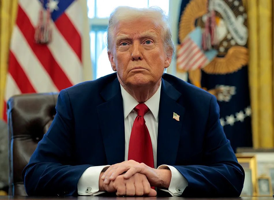 🐋: "Trump: 'So più del presidente della Fed Jerome Powell!'"