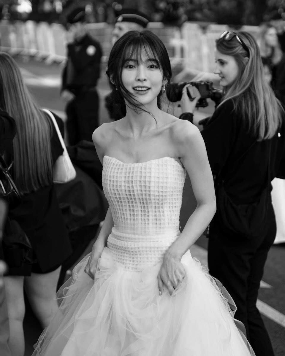Arin__Miracle's tweet photo. sylcannes_photography 인스타그램 #아린 

Black &amp; White https://t.co/00YX5MPNQn