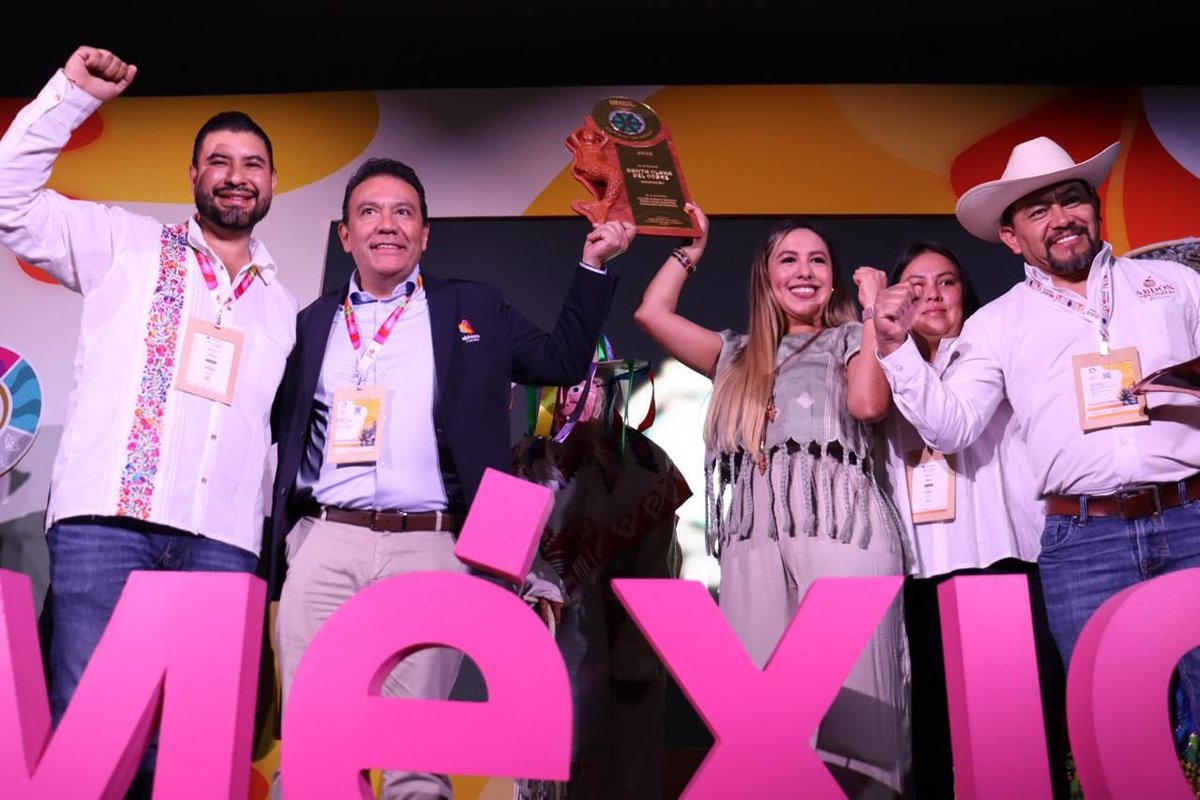 ¡Michoacán arrasa en los premios de México Desconocido! 😍👏🏼

Nuestro estado obtuvo 6 premios de las 7 categorías en las que compitió, resultado como galardonados la migración de la mariposa Monarca, la K’uínchekua, las carnitas, Santa Clara del Cobre, Morelia, y Los Azufres.