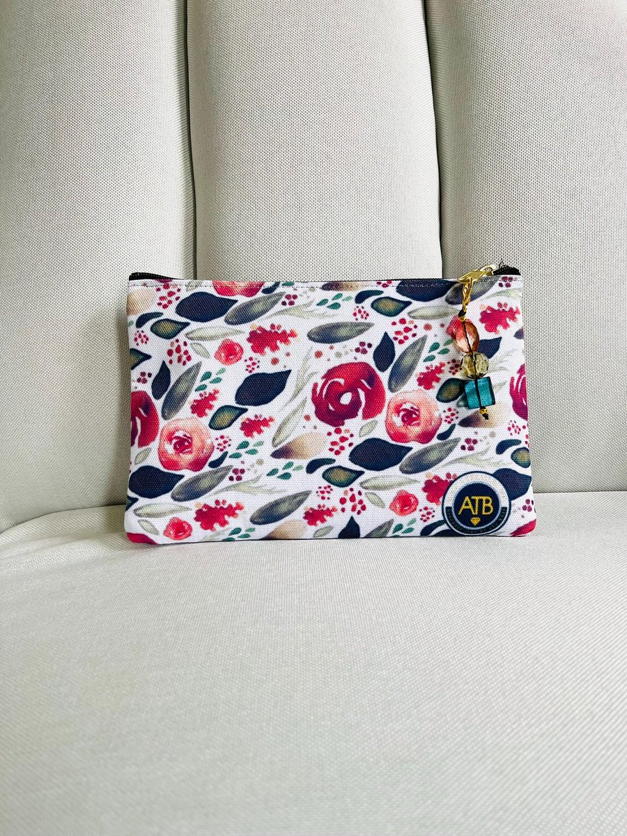 AlicesTreasureb's tweet image. alicesbox.etsy.com/listing/182542… 
#ZipperBag #SpringBag #MakeupBag