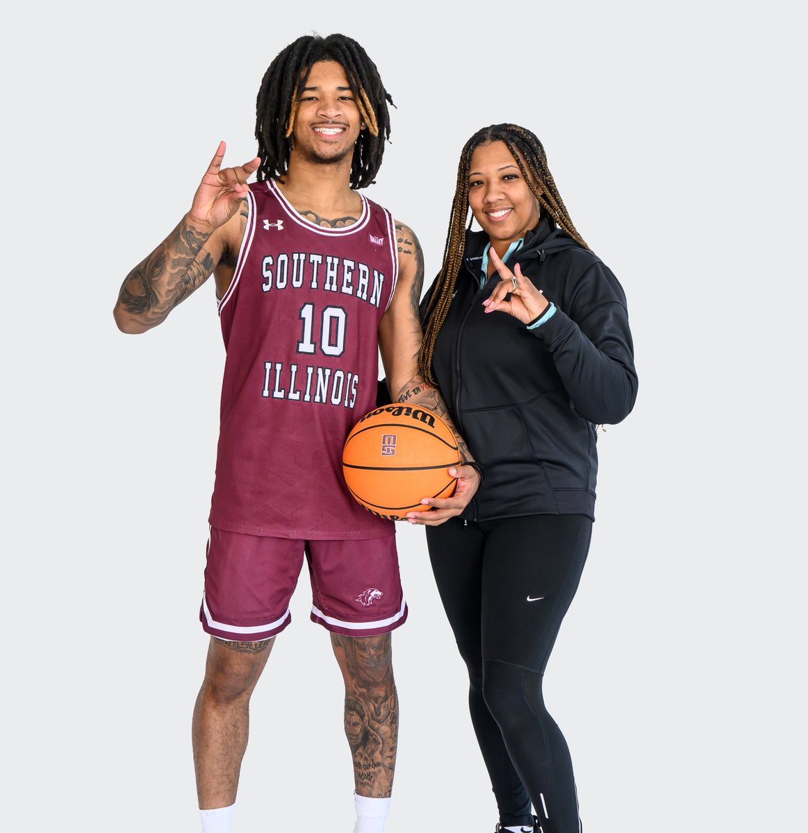 Go Dawgs #Committed 🐾

<a href="/SIU_Basketball/">Saluki Basketball</a> 
<a href="/_CoachDRedd/">Darreon Reddick</a> 
<a href="/Dawgs_MBB/">Dawgs Basketball</a>