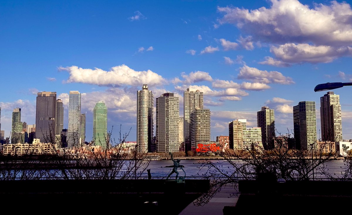 SonjahStanley's tweet image. The tranquility of a #NewYork skyline @jahmekyagyal #TuesdayScenes