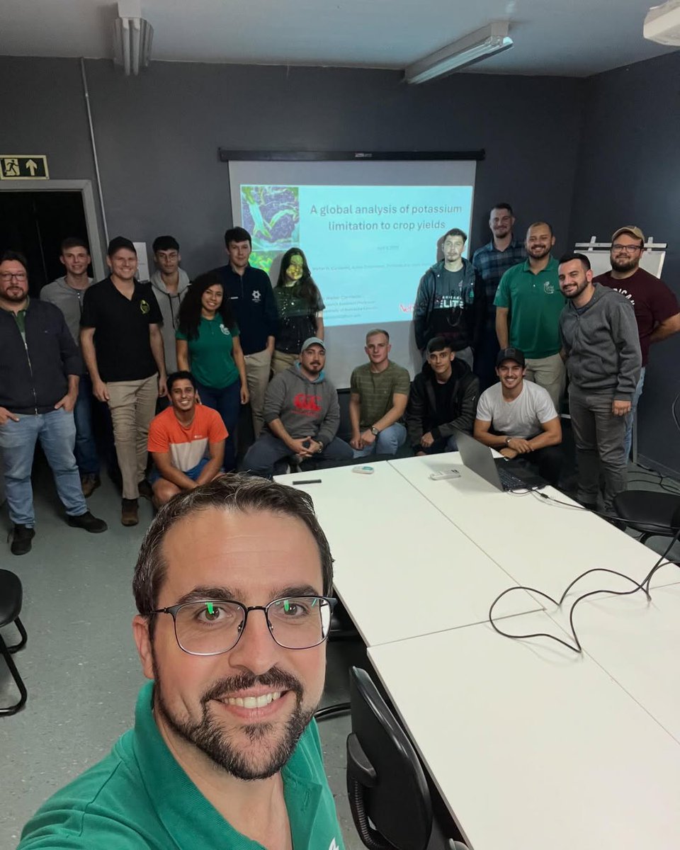 Terça à noite na UFSM e a Equipe FieldCrops estudando limitação de potássio nos sistemas de produção no mundo #equipefieldcrops