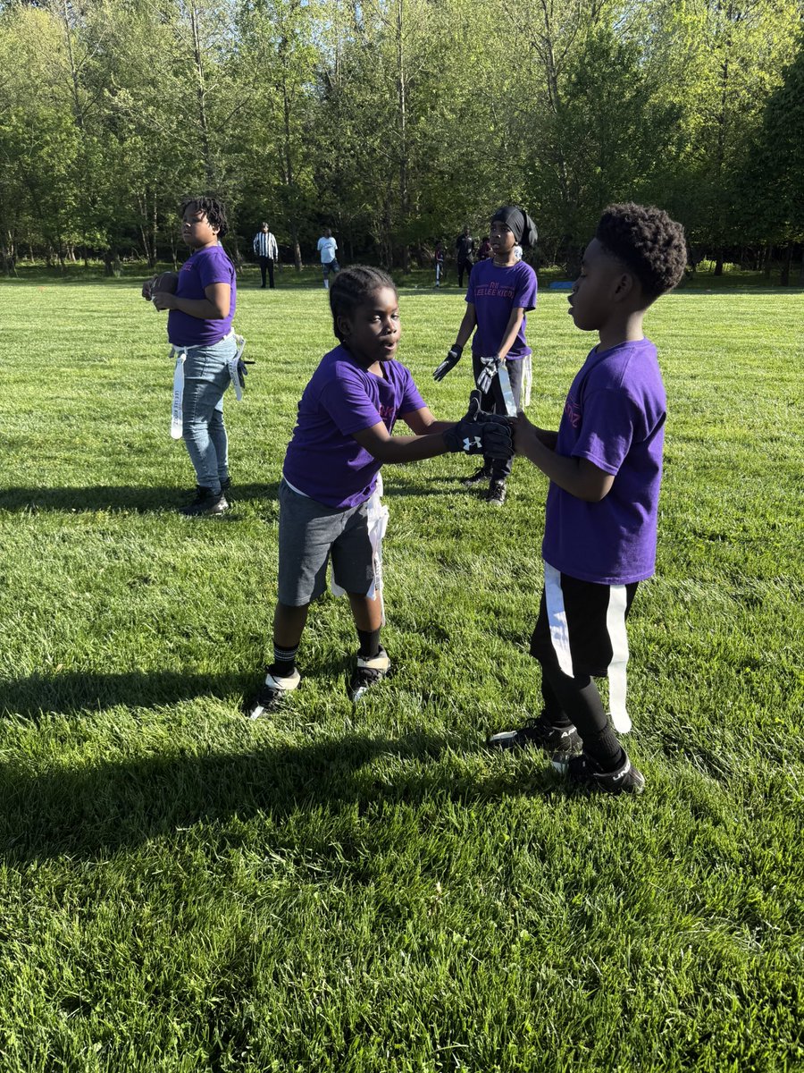 Touchdown! Our new elementary football 🏈 team played their first games of the season yesterday! Thank you to Coach Dixson, Coach Ish and all of the parents who came out yesterday for your support! We’ll be back at it next week! #falconsflyhigh 🦅