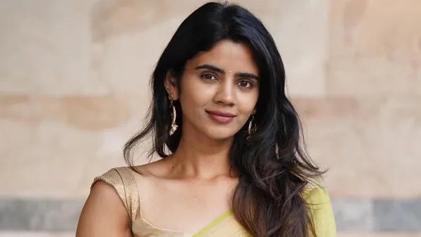 SriniMama1's tweet image. Cook with Comali Season 6 Comali list 💥

-Soundariya Nanjundan 
-Sarjin Kumar
-Poovaiyar 
-Dolly 
-Pugazh 
-Ramar 
-Sunita Gogoi 
-Sharath

#CookWithComali  #CookWithComali6