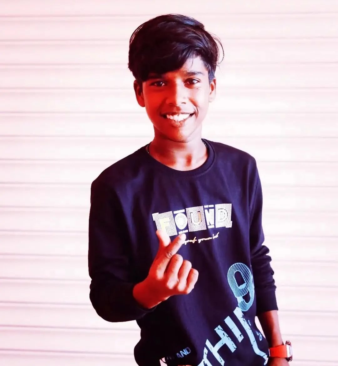 SriniMama1's tweet image. Cook with Comali Season 6 Comali list 💥

-Soundariya Nanjundan 
-Sarjin Kumar
-Poovaiyar 
-Dolly 
-Pugazh 
-Ramar 
-Sunita Gogoi 
-Sharath

#CookWithComali  #CookWithComali6