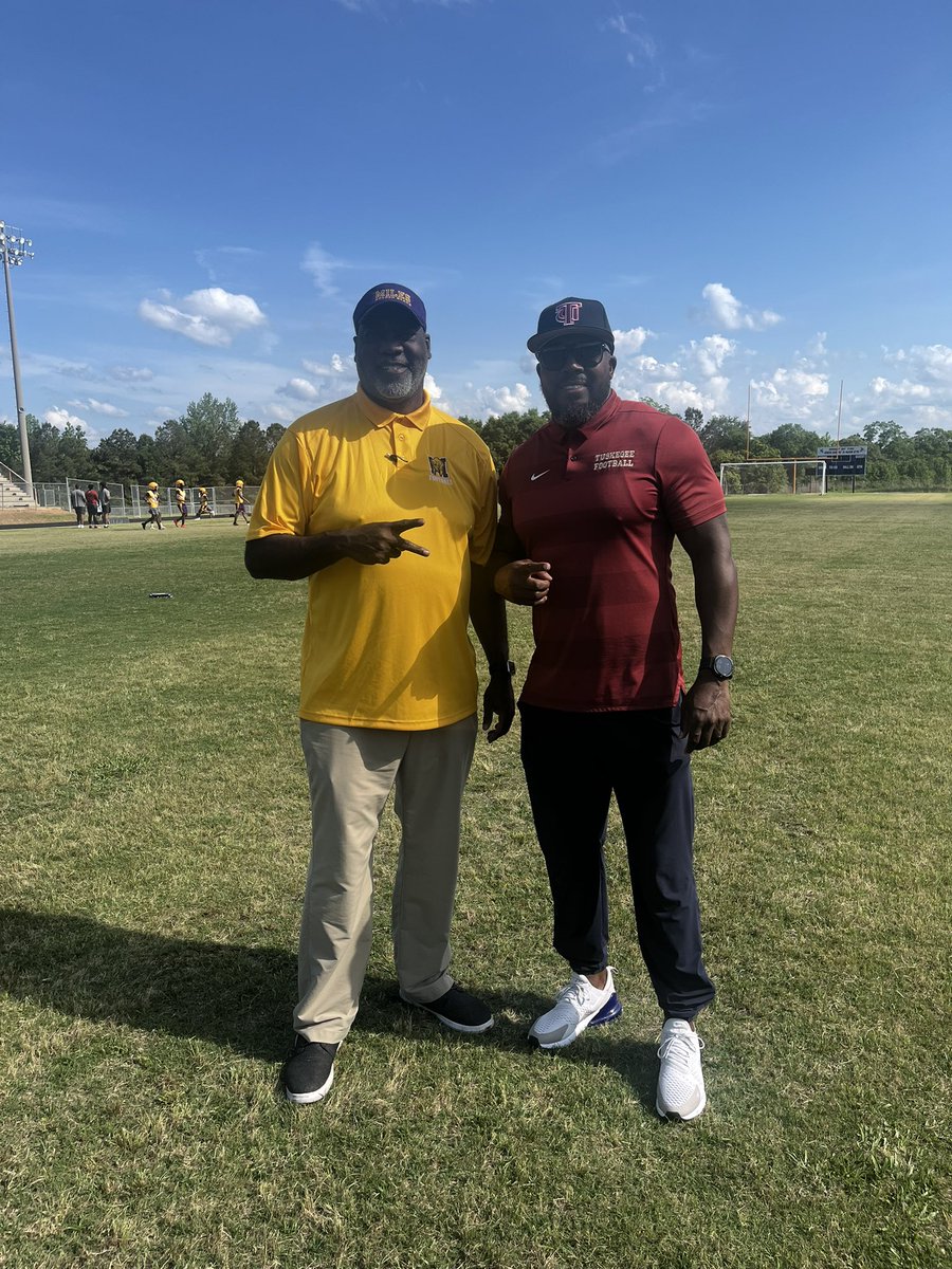 Coach Kenny Ray (@kwray54) on Twitter photo Out on the road today and tried to sneak in the back door at Booker T Washington in Tuskegee. Low and Behold I ran into The Man The Myth The Legend at practice. Good to see ya <a href="/Coach_james3/">Aaron James</a> Be careful on that road. #TheGoldStandard #SpringRecruiting #GoBears Out on the road today and tried to sneak in the back door at Booker T Washington in Tuskegee. Low and Behold I ran into The Man The Myth The Legend at practice. Good to see ya <a href="/Coach_james3/">Aaron James</a> Be careful on that road. #TheGoldStandard #SpringRecruiting #GoBears