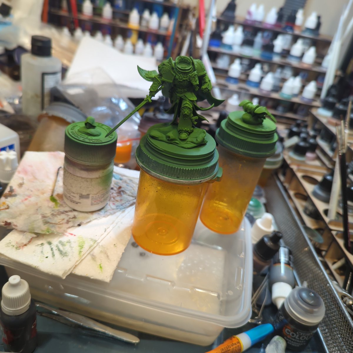 Hobby Streak Day 1131
Got the Lion primed using a sub assembly for <a href="/thisguy_leo/">Leo ➡️⬇️↘️+🅿️</a> ! I may need to paint my own primarch soon!
#hobbystreak #warhammer40k #warhammer40000 #lioneljohnson #darkangels #spacemarine #spacemarines #adeptesastartes