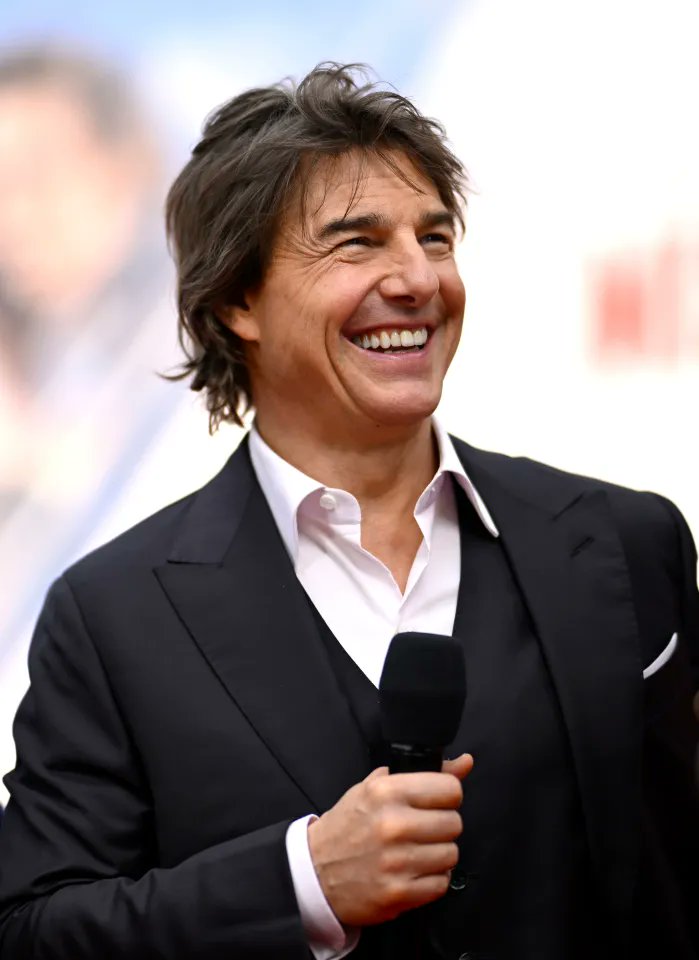 E_manuel__'s tweet photo. 6. Tom Cruise https://t.co/pHk7inIxND