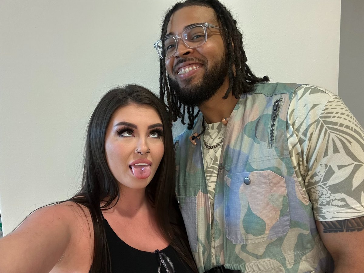 Always look forward to seeing <a href="/GuyBlaze/">Guy D. Blaze</a>  !  💕😇