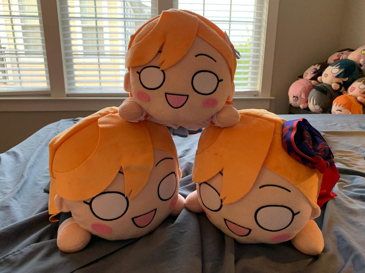 ❤️Salutations, my wonderful Makis, Yumus, &amp; Woobies!❤️

Today is a very Kanon day...as it's none other than her birthday! All I know is that my Kanon 'Beris are livelier than their usual selves today and mingling nonstop on their big day! So cute! Happy Thursday, folks!