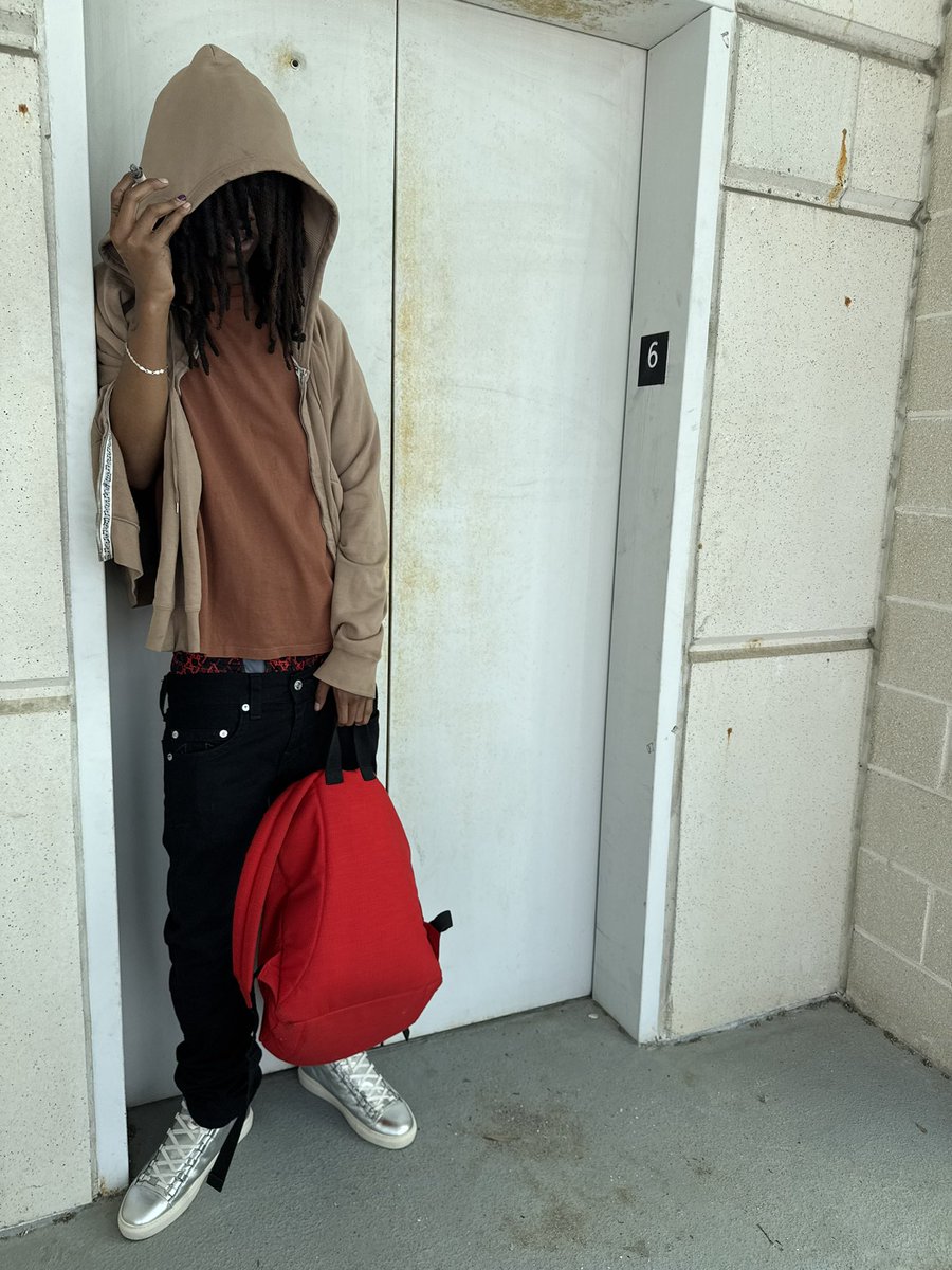 sele kain tweet media