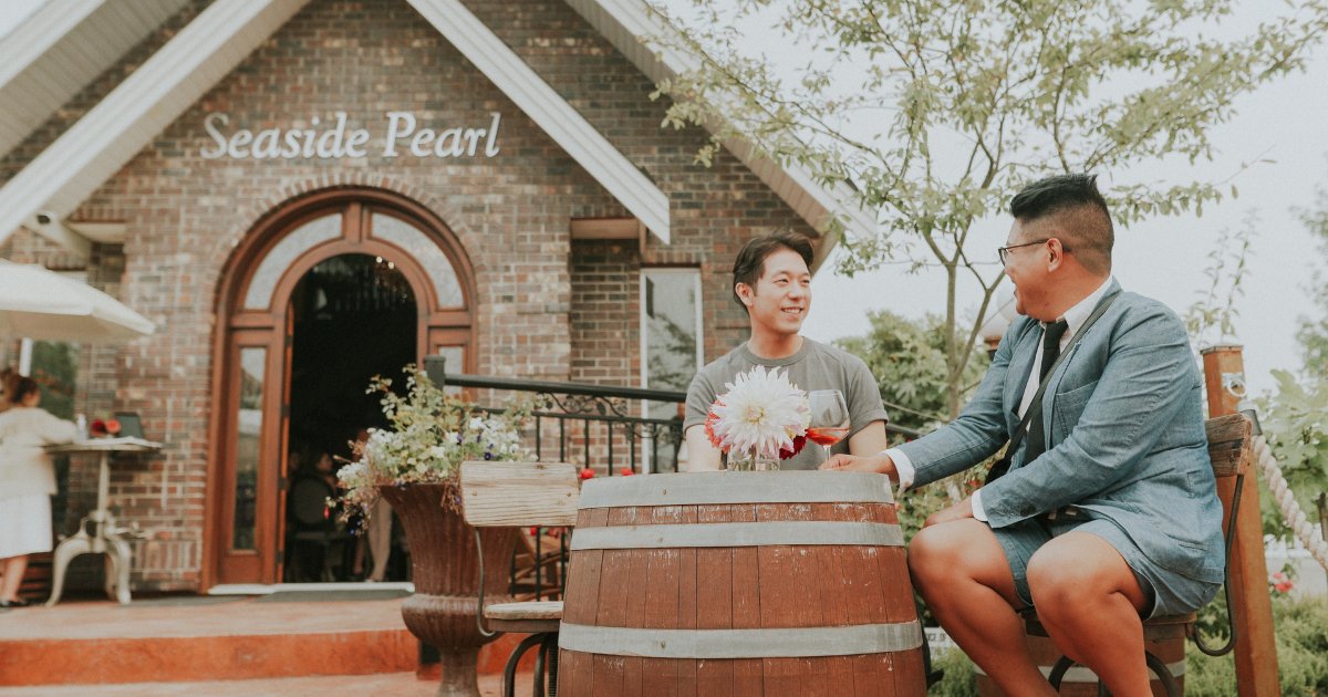 Give your sense of taste something to sing about!🍷 Whatever your palate prefers, you'll find plenty to savour in the Fraser Valley's renowned wine scene. Follow this link for our top local spots to celebrate BC Wine Month! thefraservalley.ca/21-local-bc-wi…