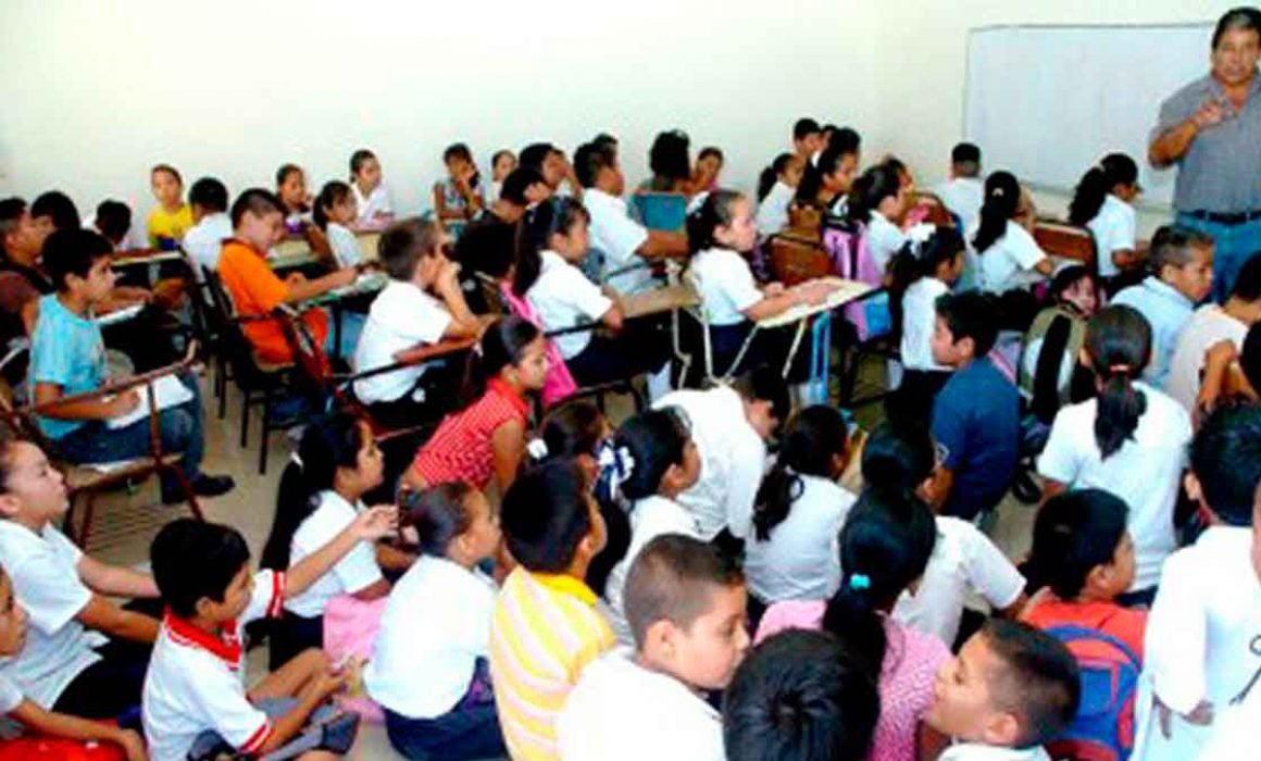 elprofegus's tweet photo. Les invito a leer mi última reflexión educativa a propósito de la necesidad de pensarnos el cambio normativo que sostiene nuestro sistema educativo actual. Espero puedan comentar y compartir este análisis reflexivo.

https://t.co/61SqIUAesv https://t.co/Gpcku13OEZ