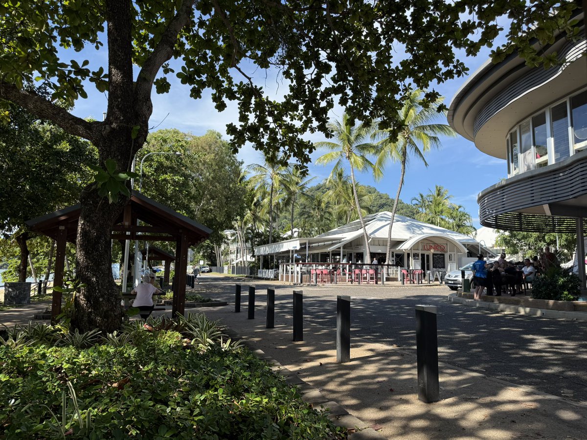 朝からこの景色を眺めて風を感じて、コーヒー飲むって最高の贅沢じゃない？
オーストラリア🇦🇺ケアンズ