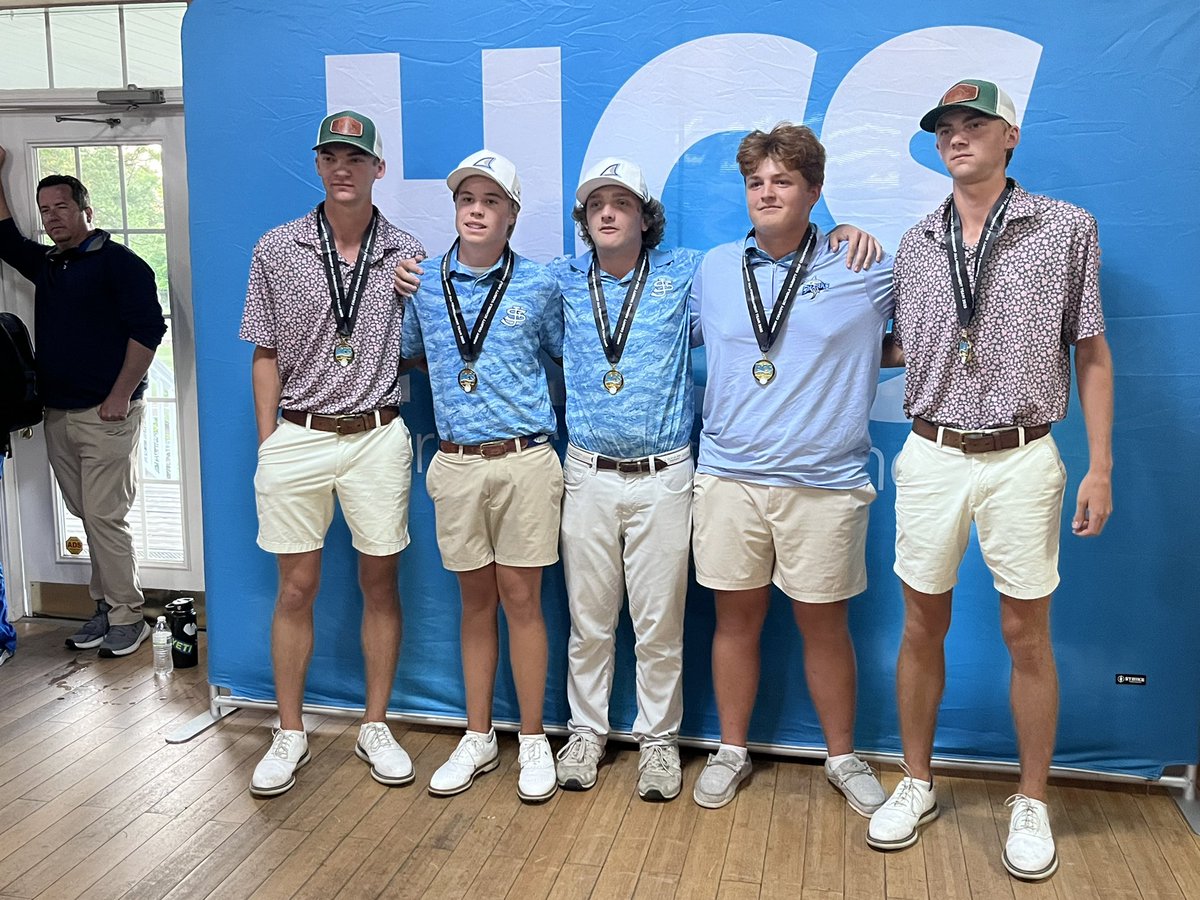 jwedrasc's tweet photo. A great evening at the Horry County Schools golf championship today. @HCSInfo 

St. James won w/ a 296. Conway runner-up with 301.

Cade Jordan (Conway) low score with a 69.

Jackson Deagan (StJ), Ryan Marsden (StJ), Carson Jordan (Conway), Bentley Hall (StJ) on all-tourney team. https://t.co/CzEEvr4Gcp