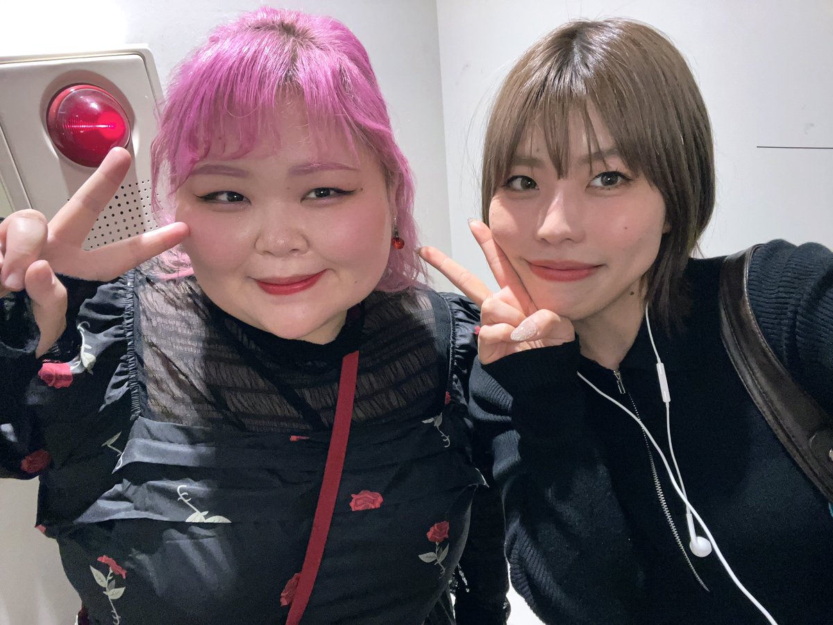 MIKI__KUROKI's tweet photo. ✨イベント出演情報✨

【日比谷フェスティバル2025】

🗓️日時:5月5日
①13:30～14:00
②16:00～16:30

🏟️開催場所:日比谷ステップ広場

今回長谷川雅洋さんのステージで
一緒に歌わせていただきます❤️‍🔥ｱﾘｶﾞﾄｳｺﾞｻﾞｲﾏｽ‼️

先日ガラ・コンサートで一緒だった
しおたんとも一緒に歌います❤️‍🔥❤️‍🔥 https://t.co/4fj3xFy78D