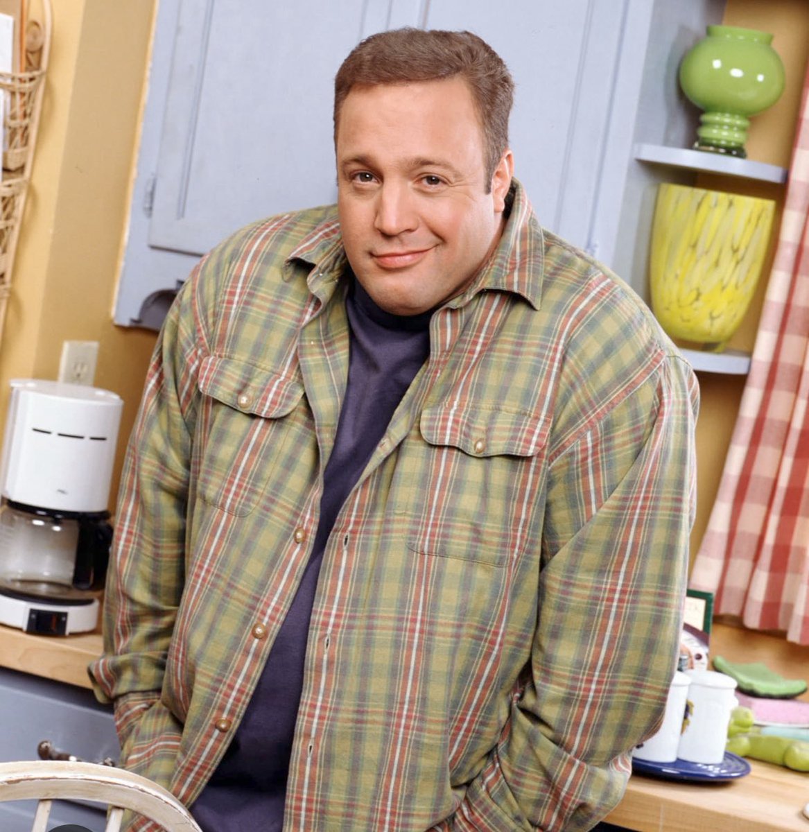 <a href="/AMAZlNGNATURE/">Nature is Amazing ☘️</a> Gorilla on the left.