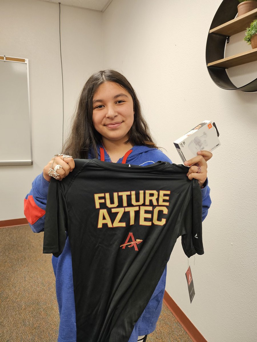 Dr. Danielle Navariz (@dnavariz_hms) on Twitter photo Congratulations to our attendance winners! π§‘π€π <a href="/HERNANDO_MS/">Dr. Jesse A. Sepulveda</a> <a href="/RNava_HMS/">Raul Nava Jr.</a> Congratulations to our attendance winners! π§‘π€π <a href="/HERNANDO_MS/">Dr. Jesse A. Sepulveda</a> <a href="/RNava_HMS/">Raul Nava Jr.</a>