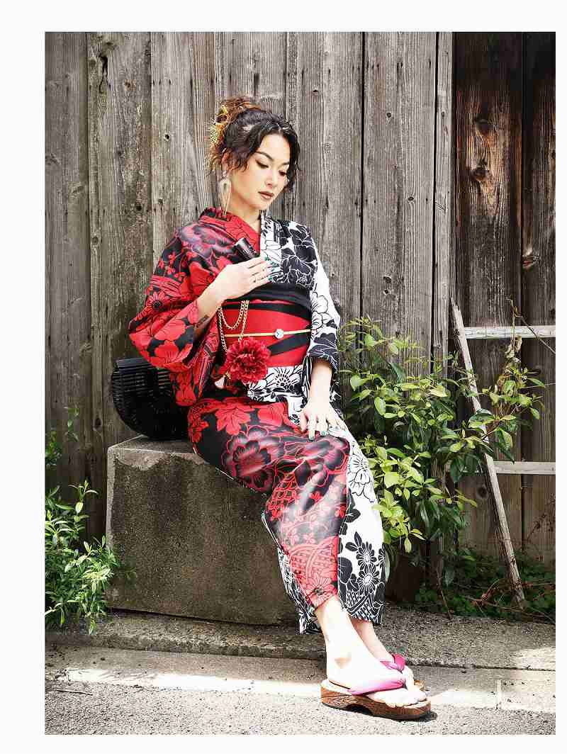 bombshell_dance's tweet photo. BOMBSHELL YUKATA👘💋

赤黒白の組み合わせが他ではなかなか見かけることのなくてカッコいい✨

https://t.co/Y9znZRzySJ
＃ボムシェル ＃ダンス衣装 ＃浴衣 https://t.co/f143ggSOK4