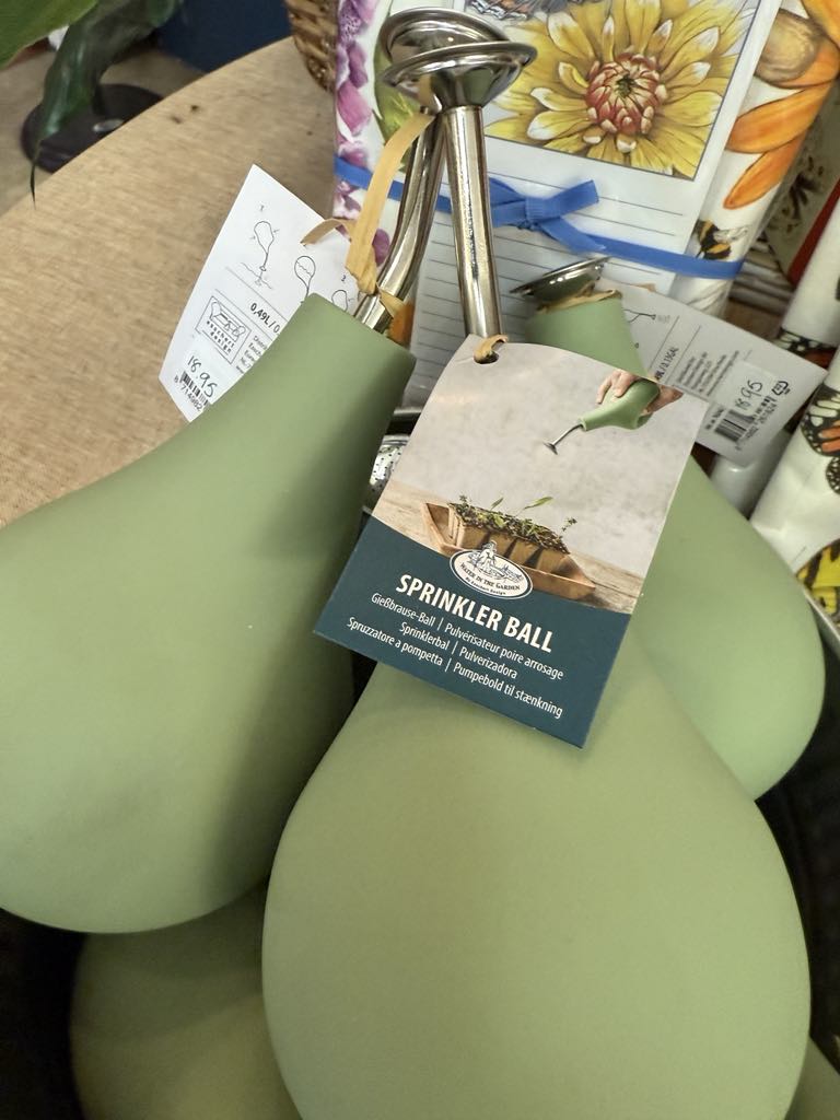 Neill'sFlowers&Gifts tweet media