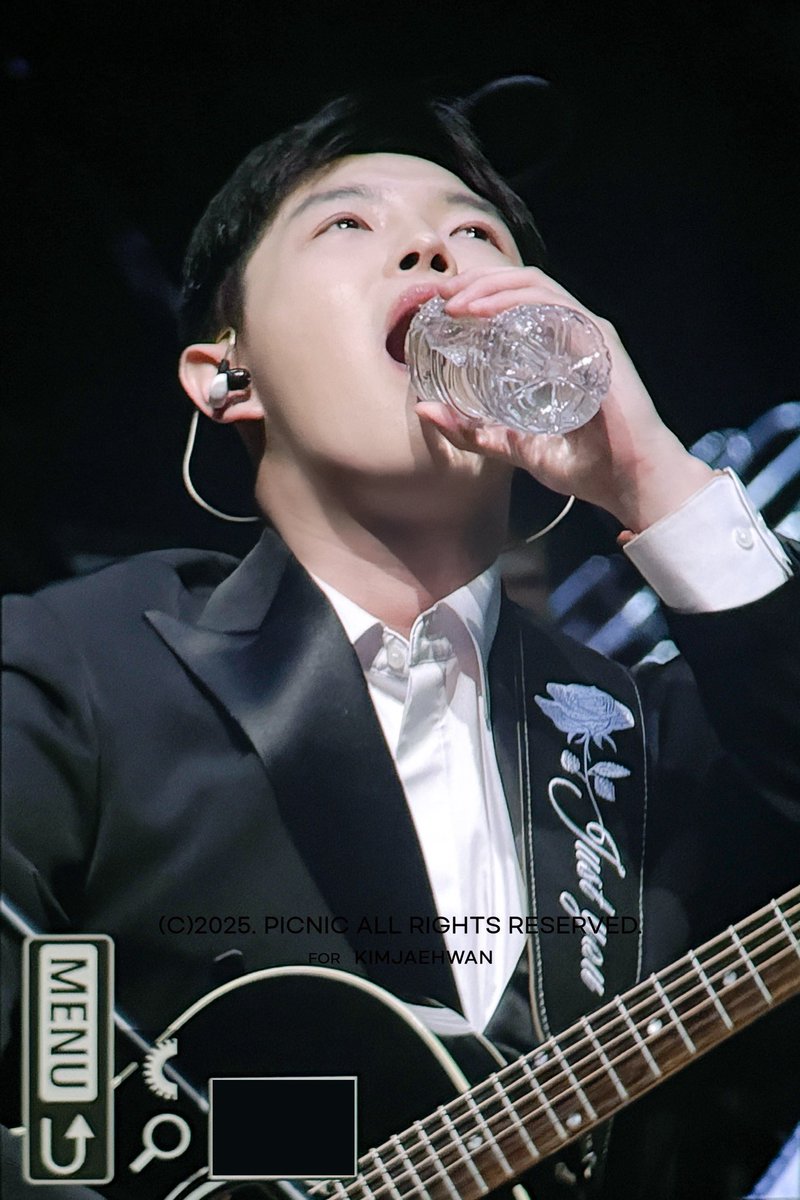 picnic_0527's tweet photo. 250429 국군교향악단 순회연주회 광주 프리뷰
#김재환 #KIMJAEHWAN

💦충전💦 https://t.co/nkD4uIda9q