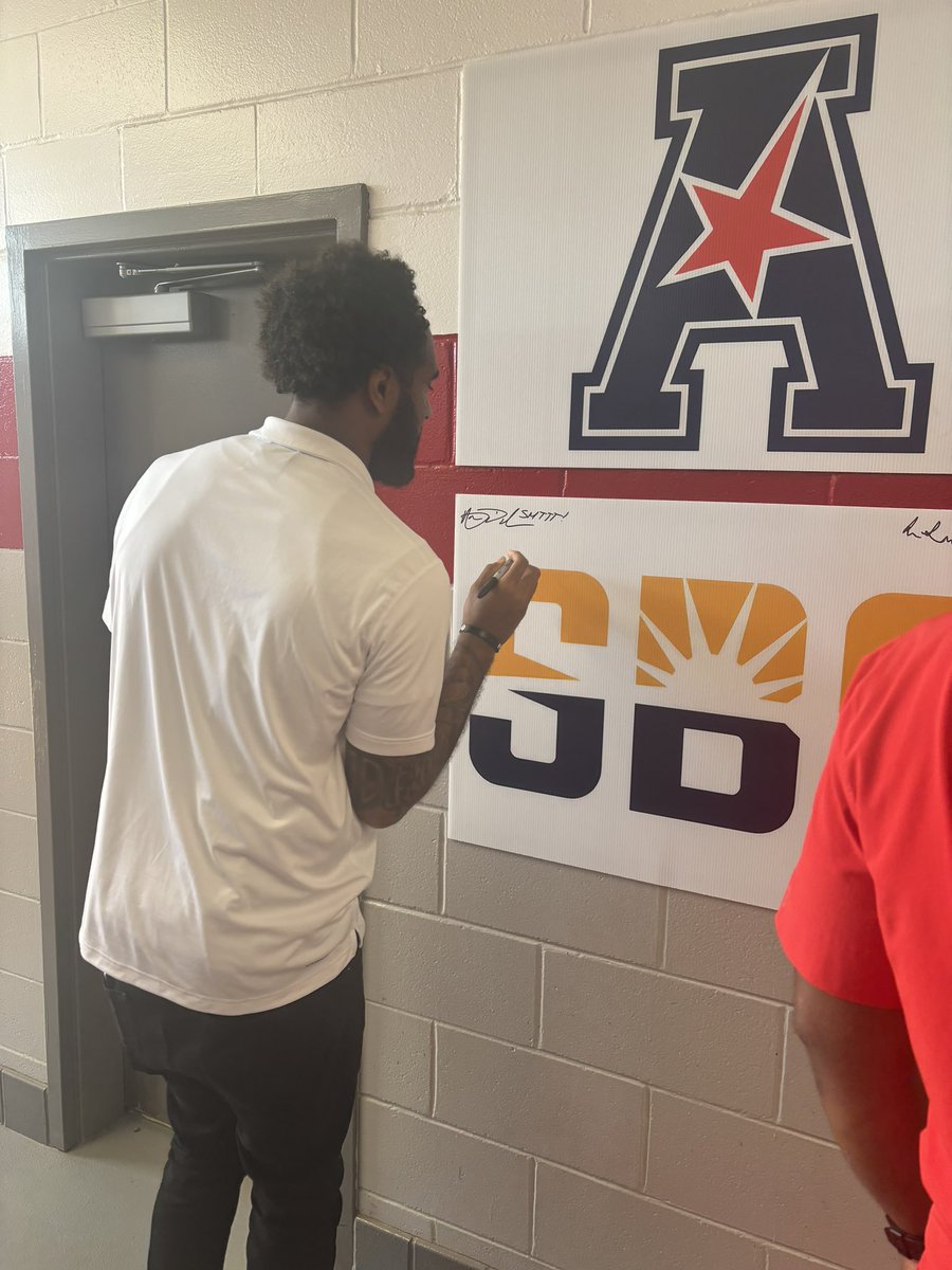Hillcrest-Tuscaloosa Recruiting Page (@recruitthecrest) on Twitter photo Thanks to <a href="/SouthernMissFB/">Southern Miss Football</a> for stopping by!!!
Shoutout to Coach <a href="/aarondobson17/">Aaron Dobson 3</a> for coming by and spending time watching our guys!!!
#RecruitTheCrest
#TheBestPlayHere Thanks to <a href="/SouthernMissFB/">Southern Miss Football</a> for stopping by!!!
Shoutout to Coach <a href="/aarondobson17/">Aaron Dobson 3</a> for coming by and spending time watching our guys!!!
#RecruitTheCrest
#TheBestPlayHere