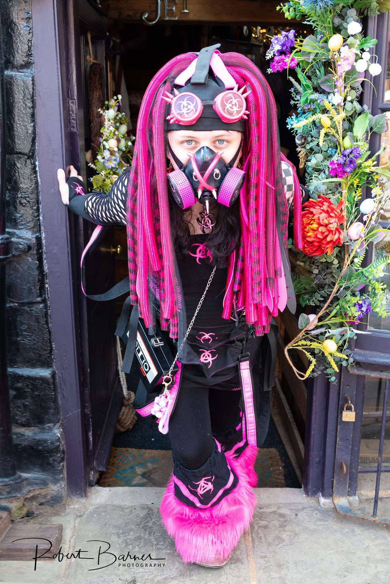 Mentioned it on air last night but really did have a LOT of fun at <a href="/WGWGothWeekend/">Whitby Goth Weekend</a>!
Some very cool photographers took many photos of me too~ Think I spent more time posing than last year! More on the WhitbyGothPhotos FB group ♥
#whitbygothweekend #whitbygoth #gothweekend