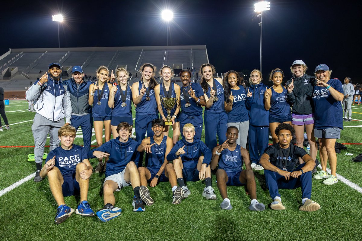 WrigleyKatie28's tweet photo. Region track meet couldn’t have gone any better‼️My team won the Region Championship and I was named Region 4A Runner of the Year!!🏆🏆

My races: 
🥇100m
🥇200m(New RECORD: 25.98)
🥇4x100m
🥇4x200m

A meet to remember! So thankful for the coaches and my teammates. Sectionals up next!! #PK4L #bethestandard
@PaceKnights @goldvipers09 @Freeman4Speed