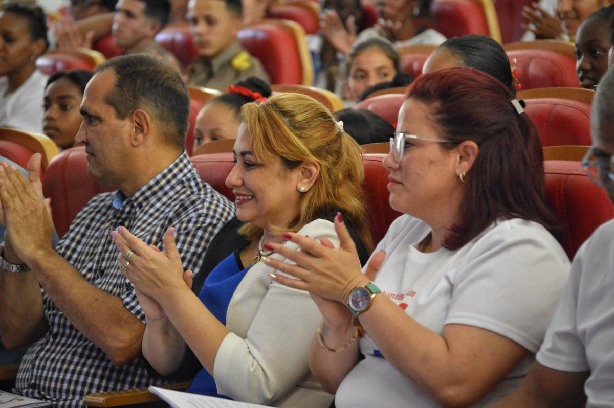 👉 Celebrada Asamblea Pioneril #64Aniversario en La Habana. 
📌 #CubaMined acompañó a los pioneros habaneros en sus reflexiones, planteamientos y propuestas. 
📌 El diálogo fue enriquecedor, digno de nuestros niños, niñas y adolescentes que apuestan por #CrecerConFuturo.